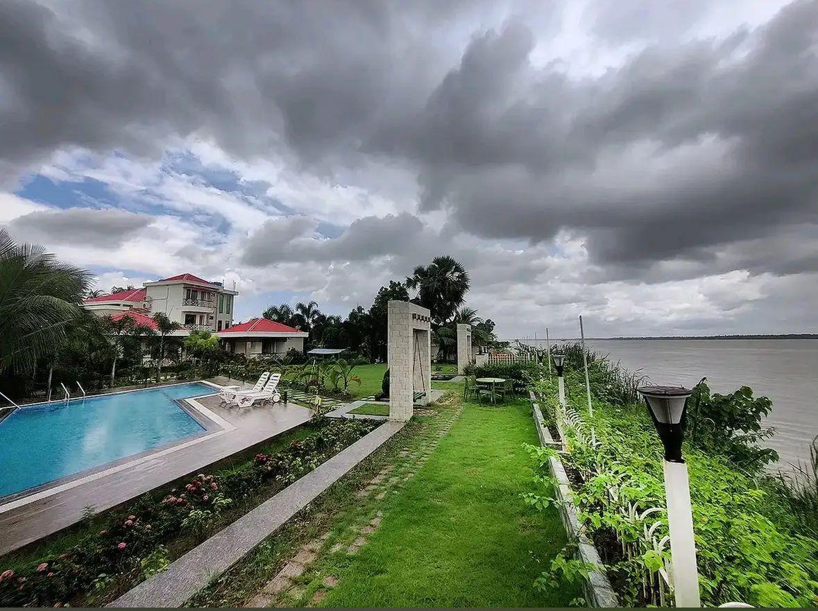 Resort moment